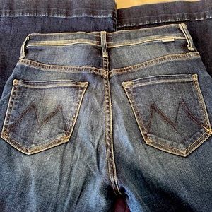 Size 26 Mother Swooner Roller Crop